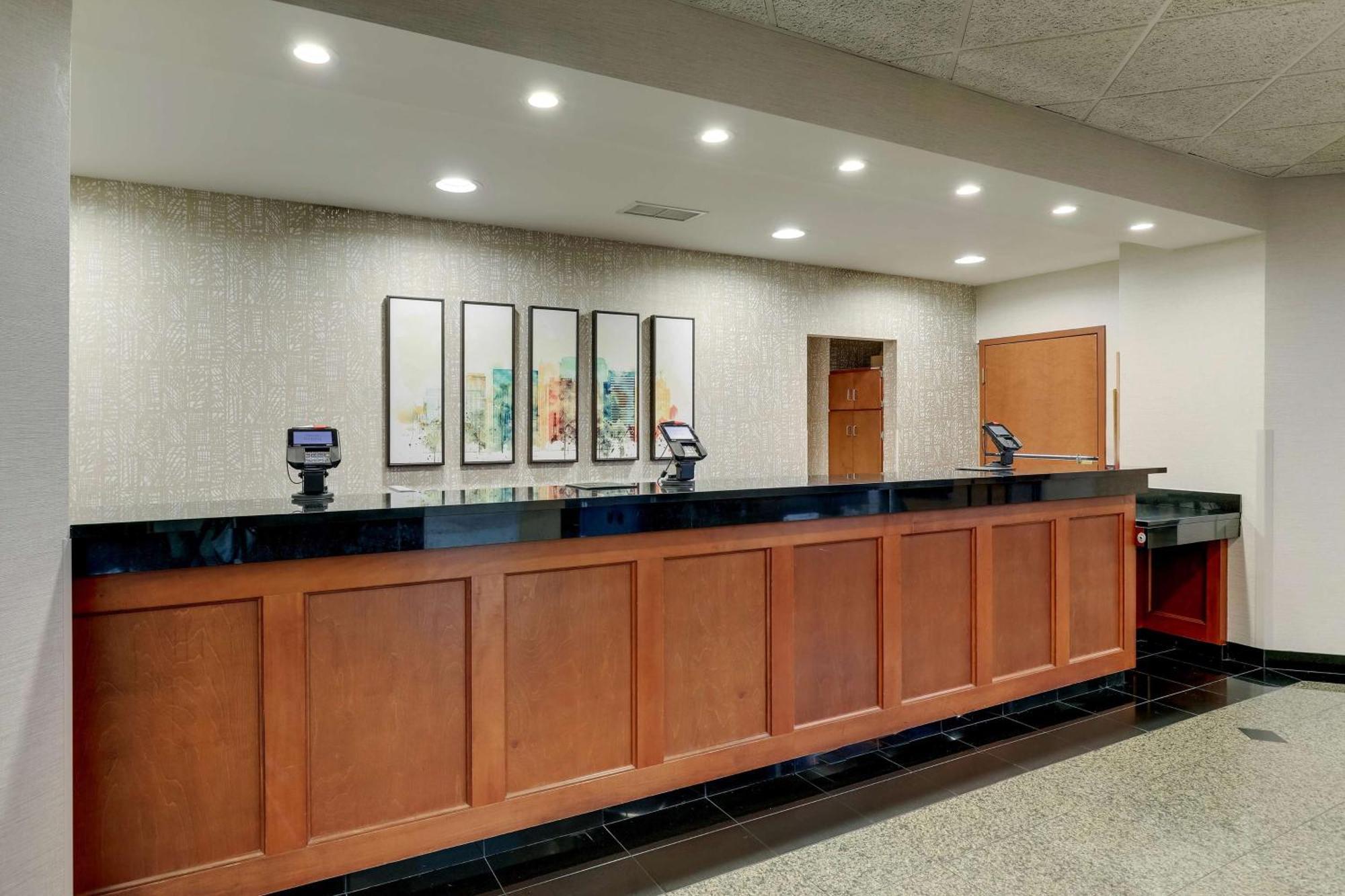 Drury Inn & Suites Birmingham Lakeshore Drive Luaran gambar