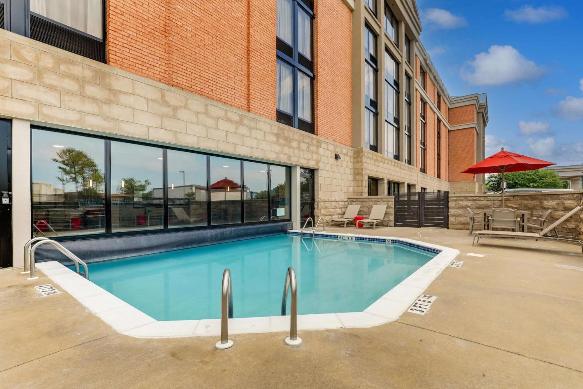 Drury Inn & Suites Birmingham Lakeshore Drive Luaran gambar