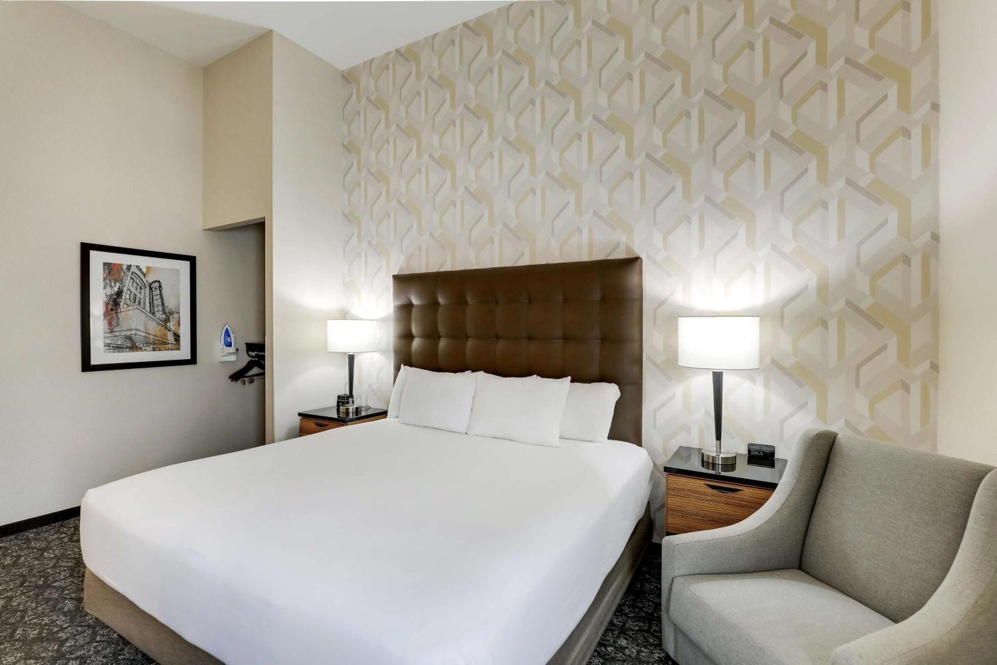 Drury Inn & Suites Birmingham Lakeshore Drive Luaran gambar